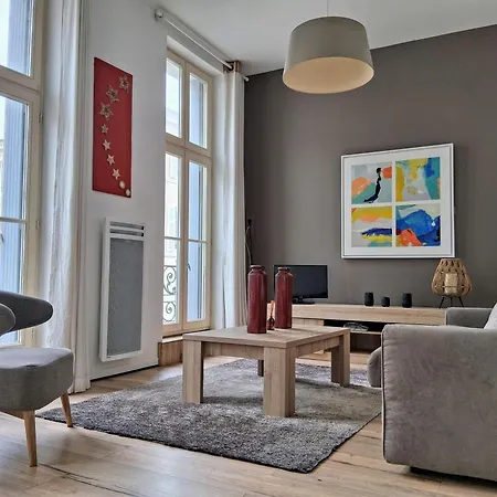 Cosy Zen Hyper Centre Apartment*** *